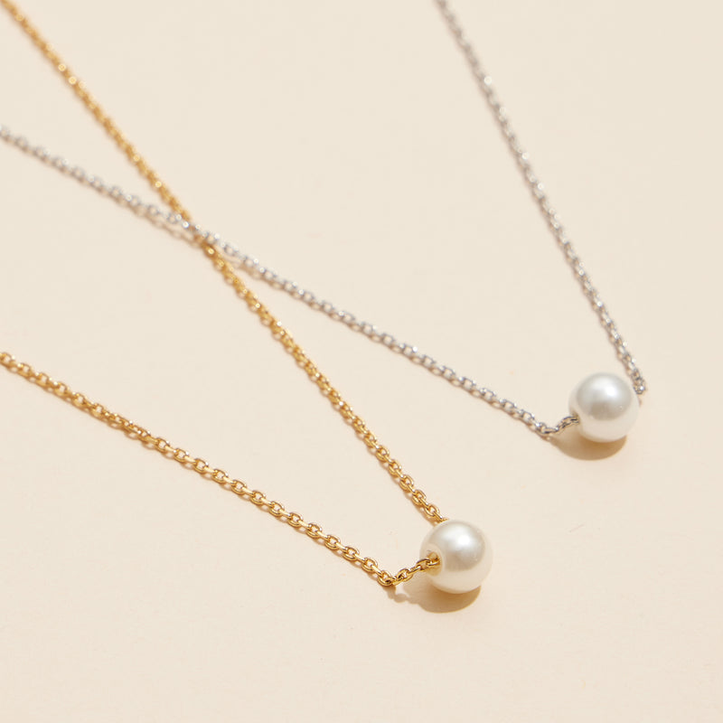 18K Classic Small Pearl Pendant Necklace