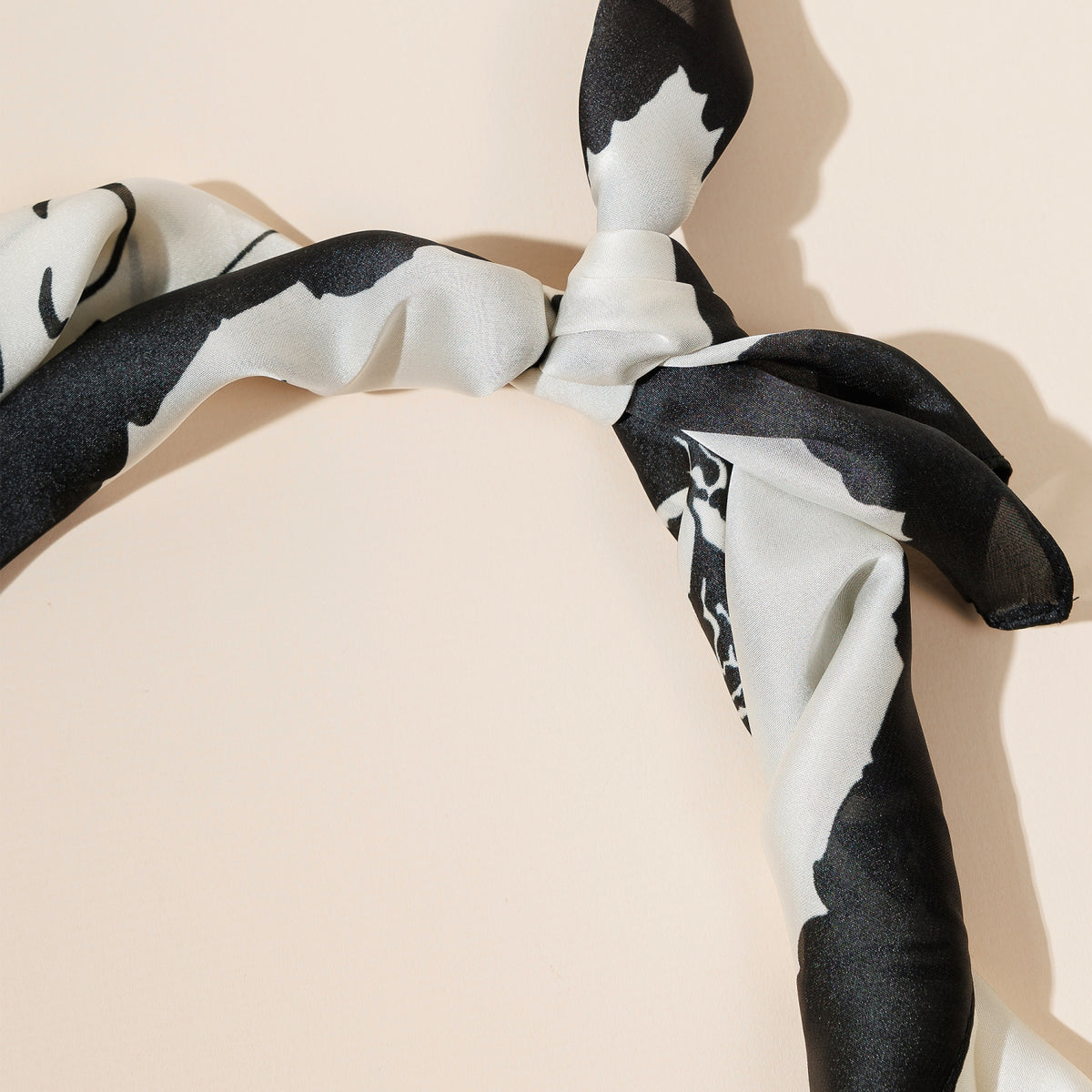 Black & White Silk-Feel Scarf – Abstract Floral & Horseshoe Print in Soft Polyester