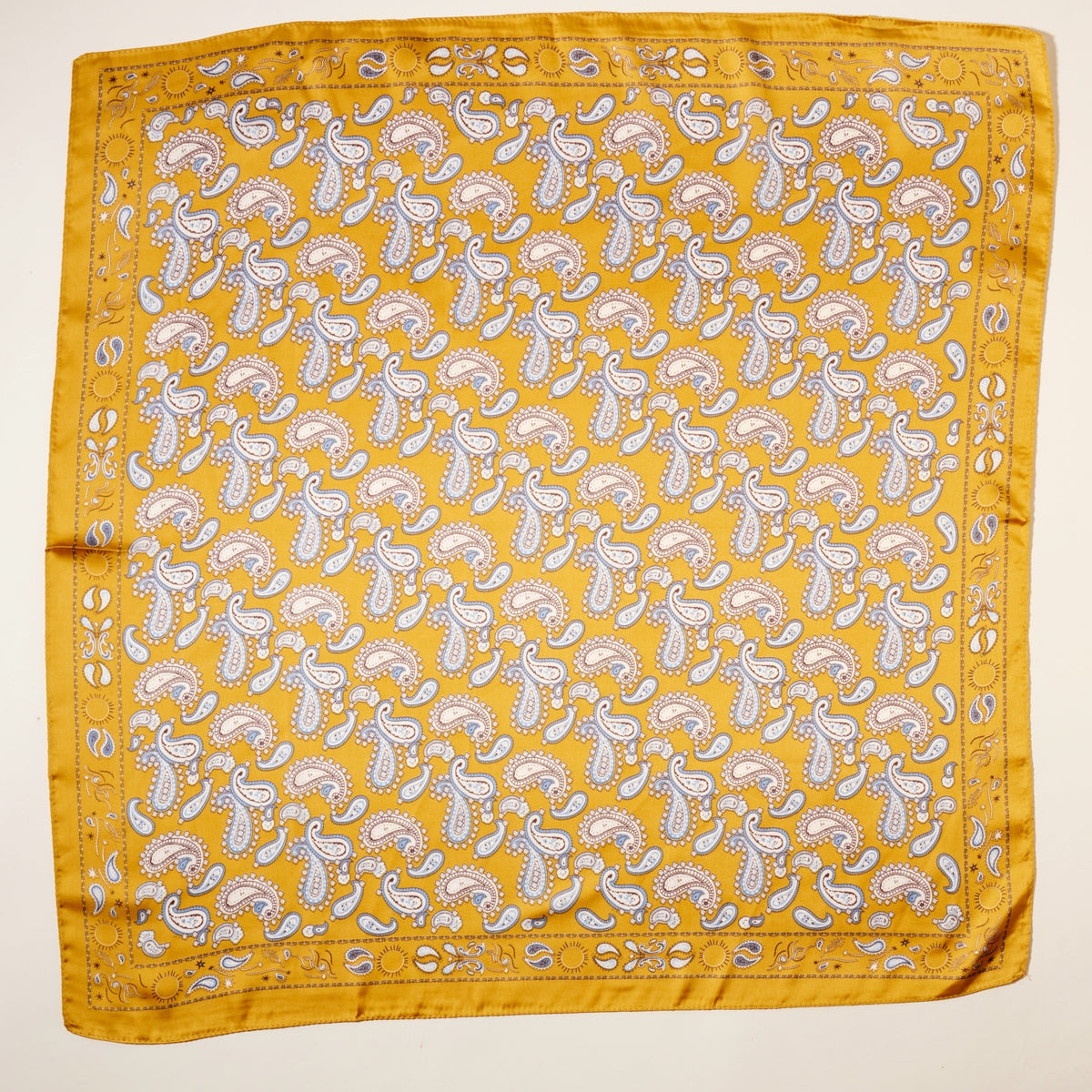 Classic Paisley Silk-Feel Scarf – Timeless & Elegant Soft Polyester Bandana