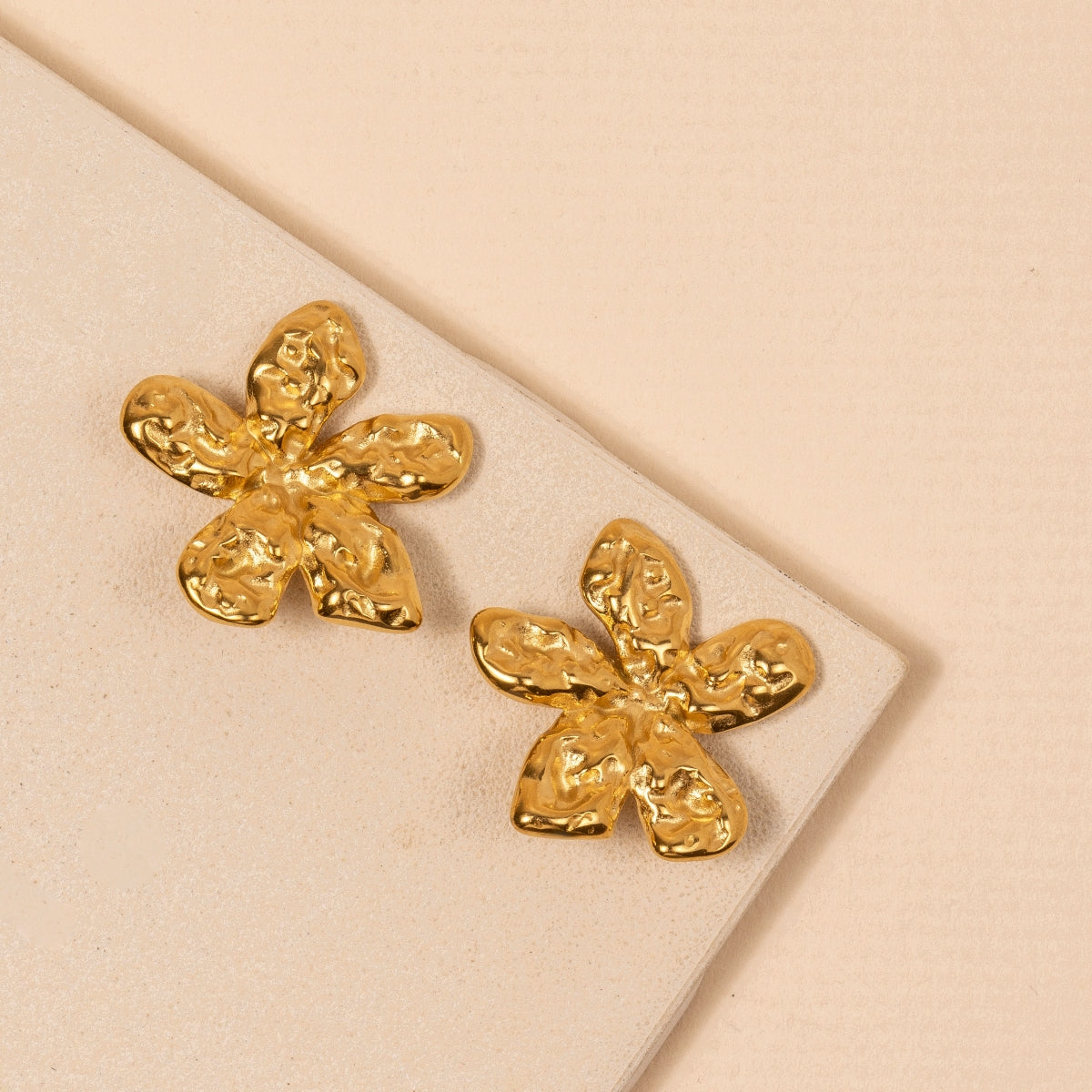 Hammered Flower 18K Gold Plated Stainless Steel Earrings