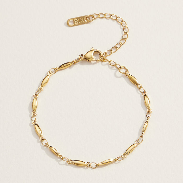 Delicate Gold Chain Bracelet with Adjustable Length