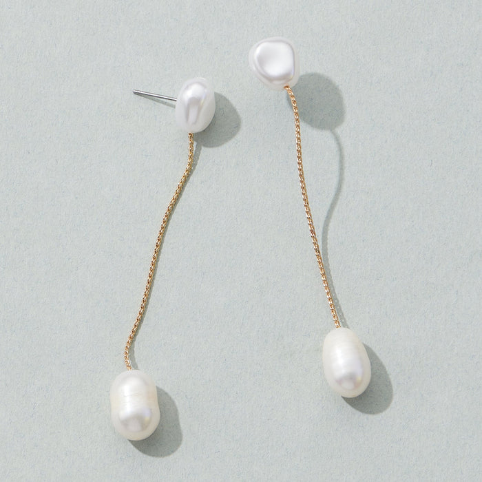 Metal Wire Pearl Earrings