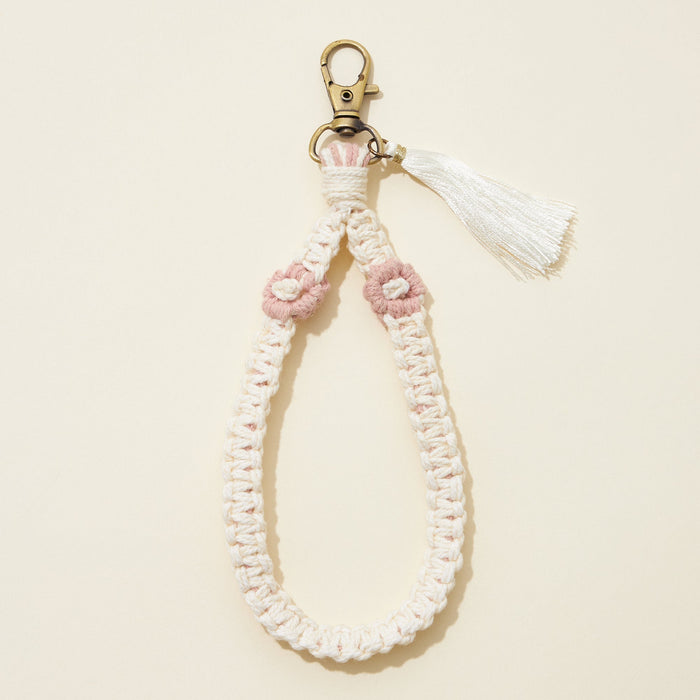 macrame flowers wristlet keychain