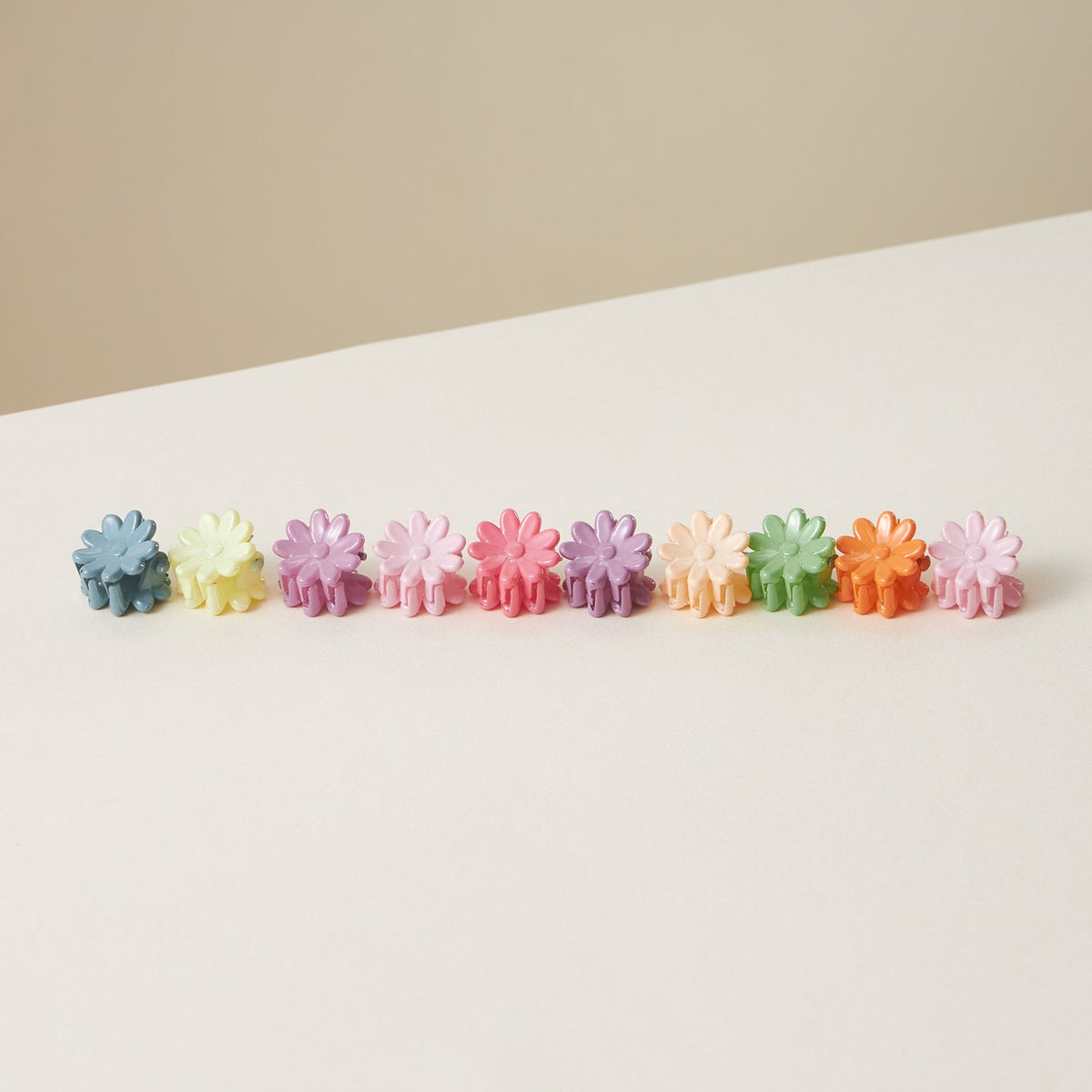 10 Pcs Rubber Coated Flower Mini Claw Hair Clips