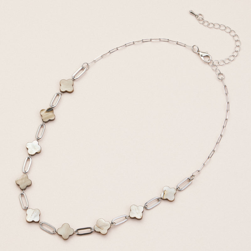 Mother of Pearl Clover Necklace – Elegant Gold Chain Link Necklace with Natural Shell Accents