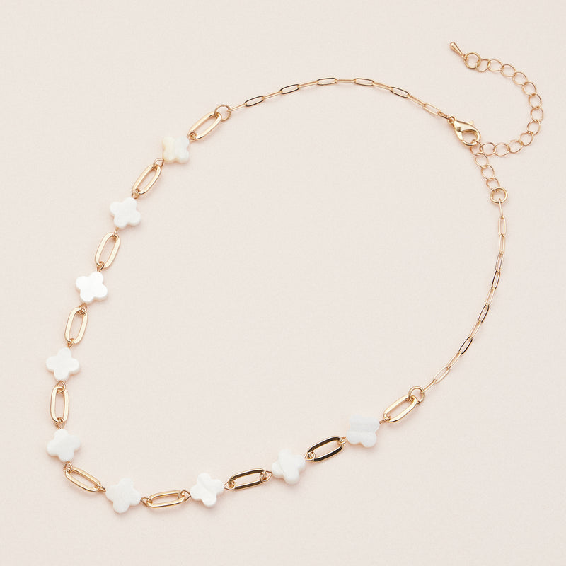 Mother of Pearl Clover Necklace – Elegant Gold Chain Link Necklace with Natural Shell Accents