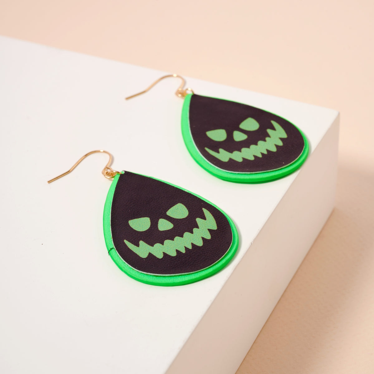 Halloween Spooky Face PU Tear Drop Earrings