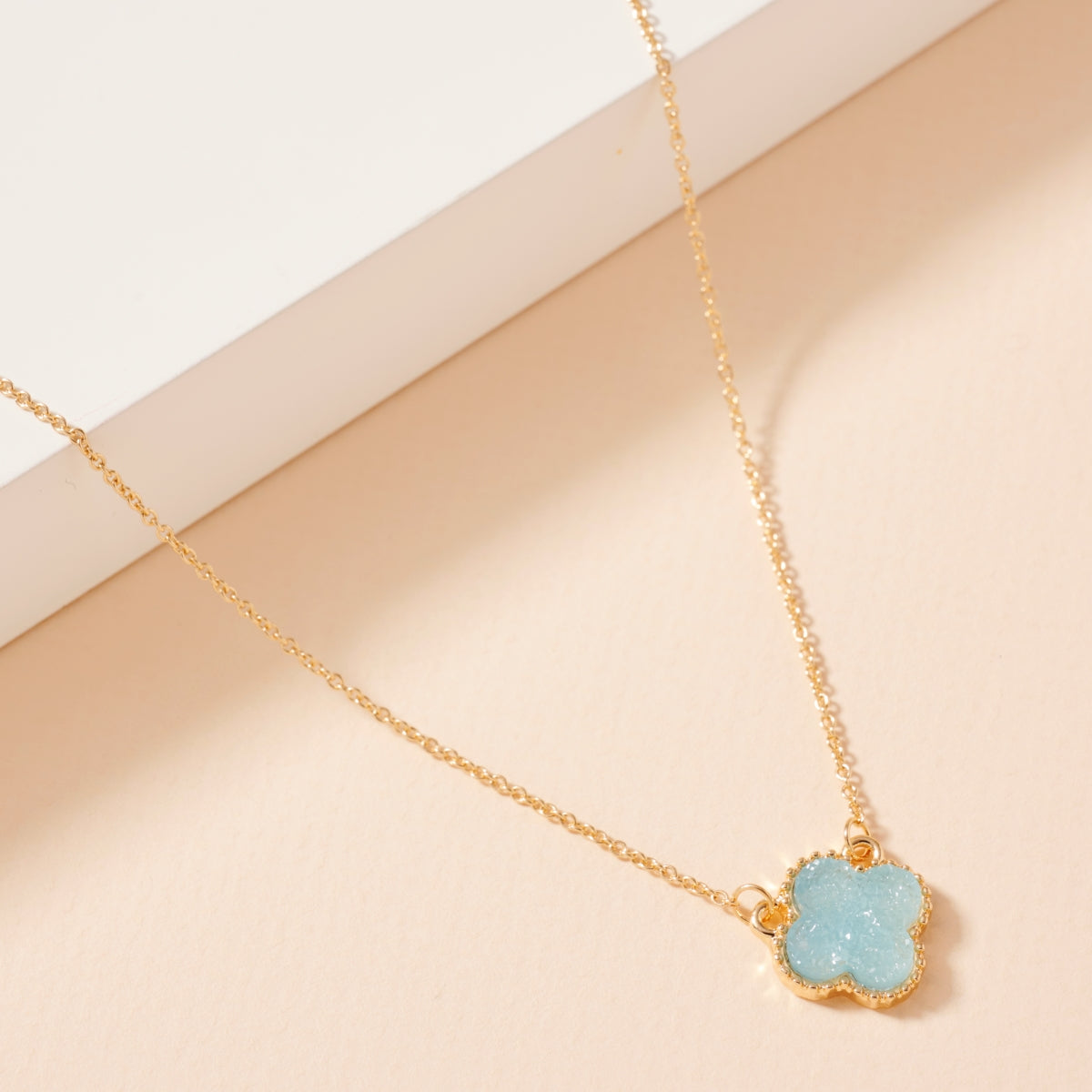 Clover Charm Druzy Stone Short Necklace