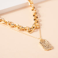 Shimmery Pendant Layered Chain Necklace